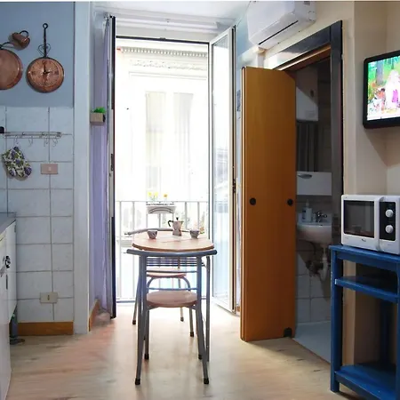 Salotto Partenopeo Apartament *